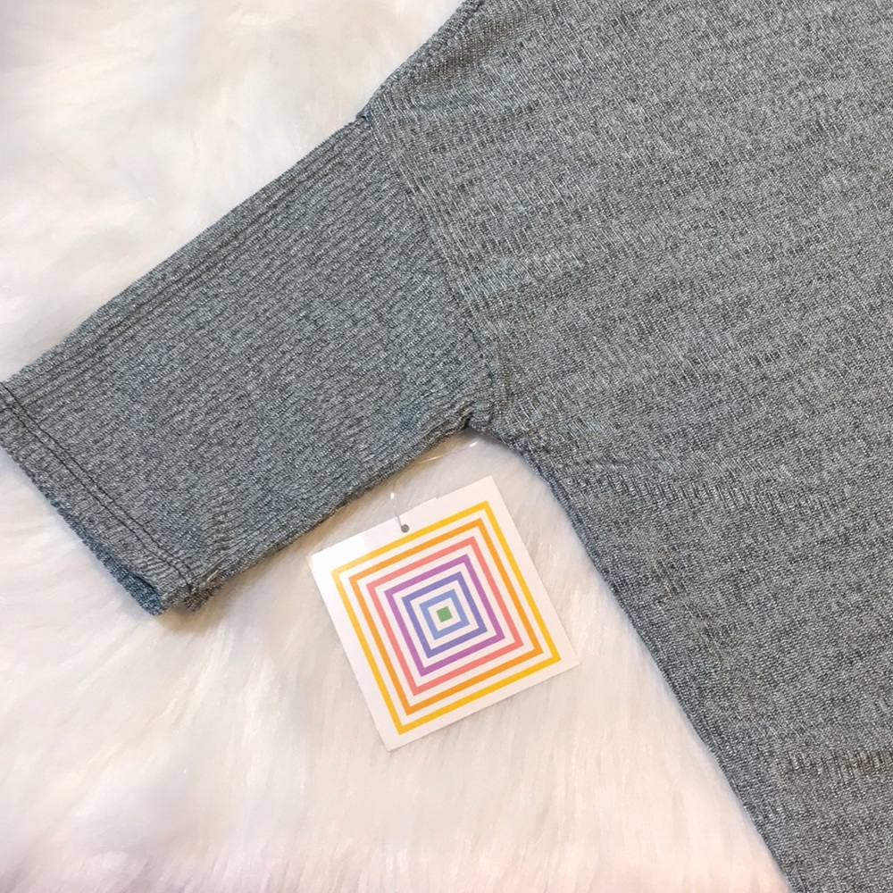 LuLaRoe Irma Tunic XS Silver & Gray 👚NEW👚